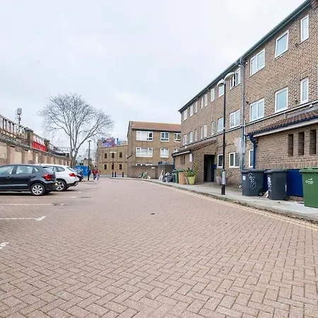 Riverside Serviced Apartments London Exterior photo