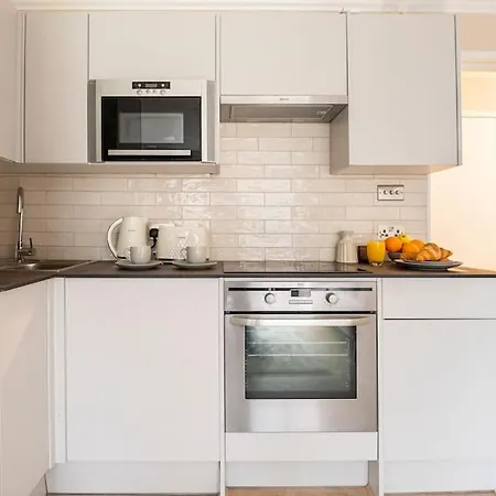 Riverside Serviced Apartments London Exterior photo